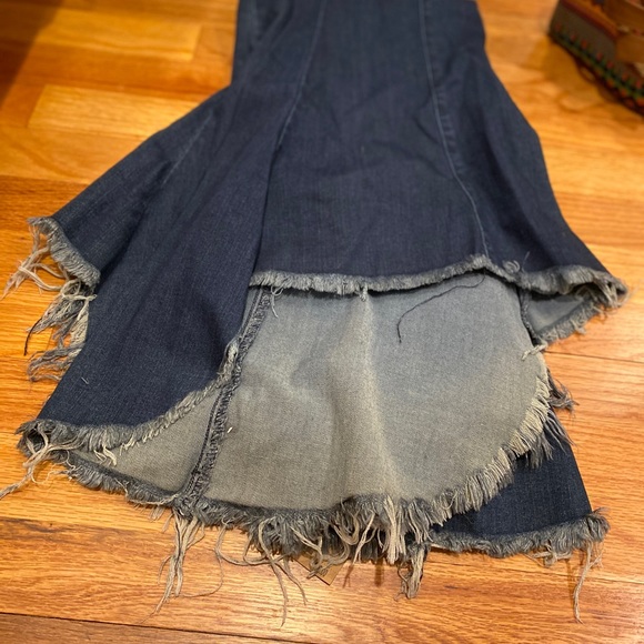 Dark Wash Flare Jeans - Picture 3 of 3